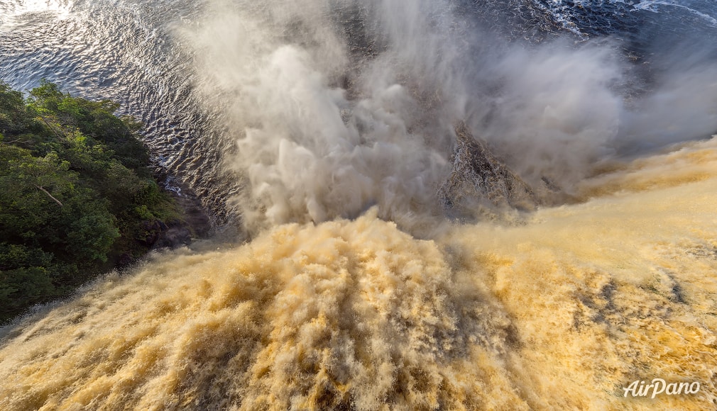 Hacha waterfall