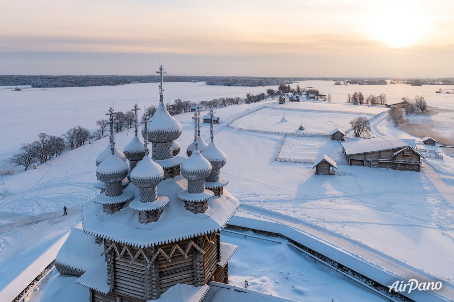 Кижи зимой. Карелия, Россия