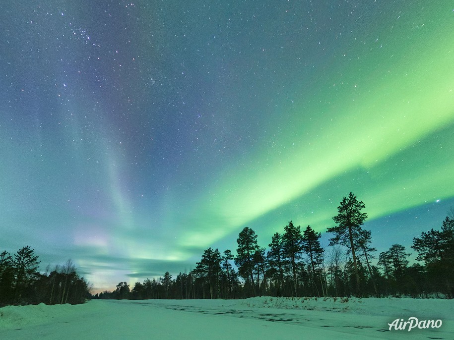 Northern lights on the Kola Peninsula