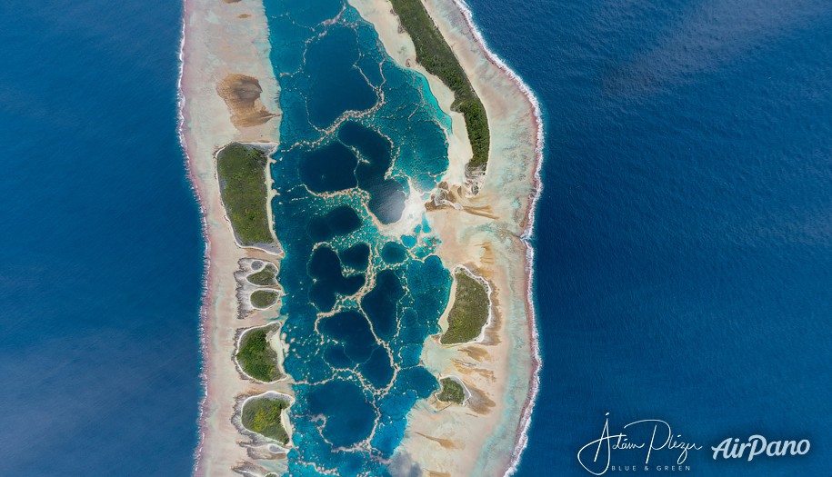 Caroline Atoll. Kiribati