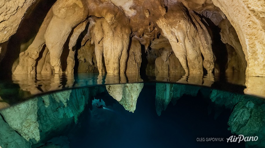 Chandelier cave, Palau