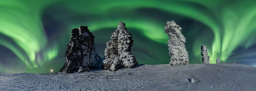 Northern Lights, Manpupuner Rock Formations