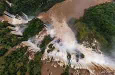 Salto Bossetti, Salto Bernabe Mendes and Salto Mbigua