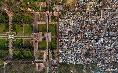 Above the Great Gate (Darwaza-i Rauza)