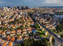 City view. Águas Livres Aqueduct