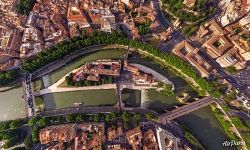 Isola Tiberina (Tiber Island)