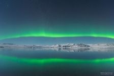 Aurora in the Jökulsárlón lagoon