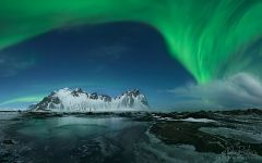 Aurora above the Stokksnes