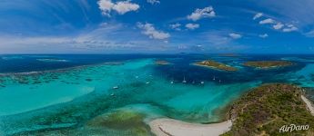 Tobago Cays. Above Baradal