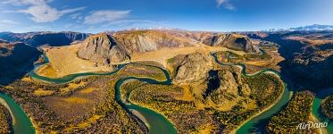 Chuya River Valley. Chuya Highway (Chuysky Trakt)