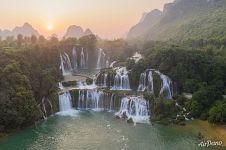 Detian Falls at sunset