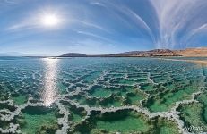 Salt crystals in the Dead Sea near Neve Zohar