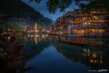 Wanming Pagoda at night