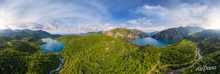 Between Sary-Chelek Lake and Kyls-Kel’ Lake