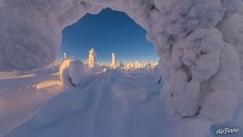 Snow arch