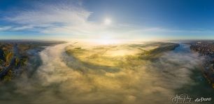 A sea of fog over the river Danube